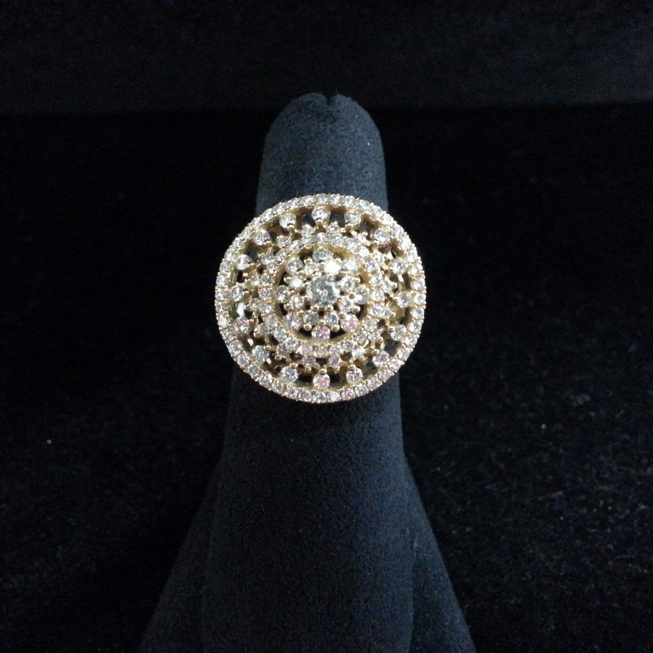18k Yellow Gold Memoire Diamond Glitter Ring. 1.25ctw of Diamonds.